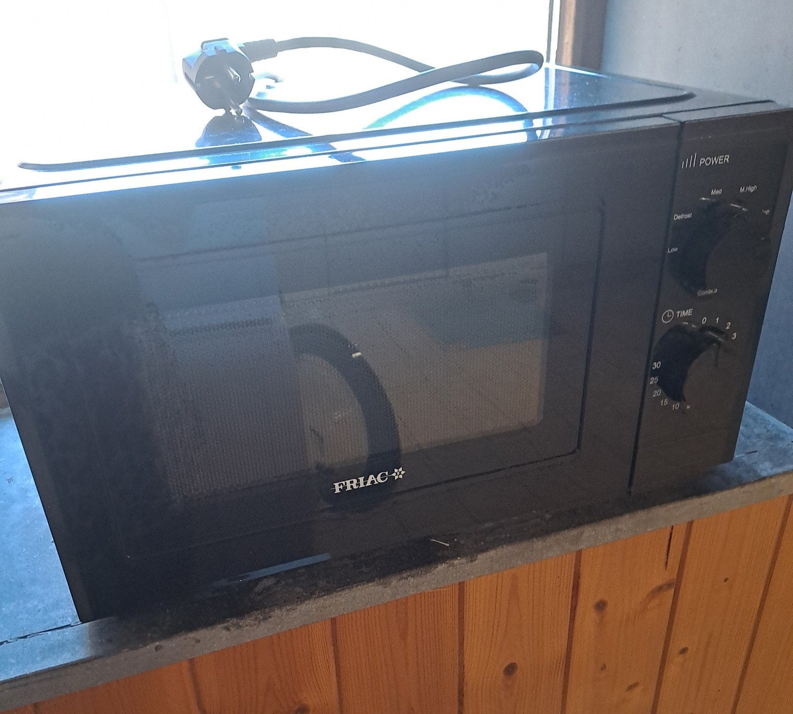 microgolf friac, Elektronische apparatuur, Microgolfovens, Ophalen, Grill, Zo goed als nieuw, Draaiplateau