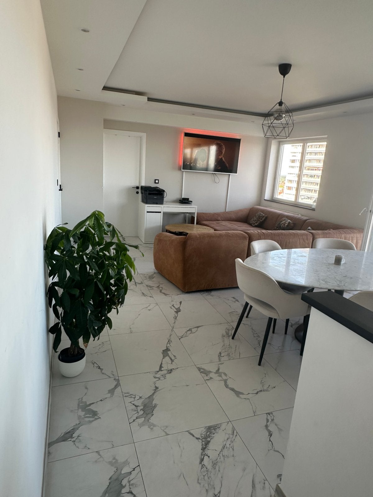 À VENDRE – SUPERBE APPARTEMENT – ENVIRON 98 M² – 3 CHAMBRES, Enlèvement ou Envoi, Moderne
