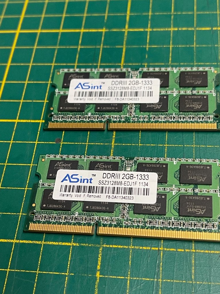Asint DDR3 2GB-1333 SSZ3128M8-EDJ1F, Computers en Software, RAM geheugen, Gebruikt, DDR3, Ophalen of Verzenden, 2 GB