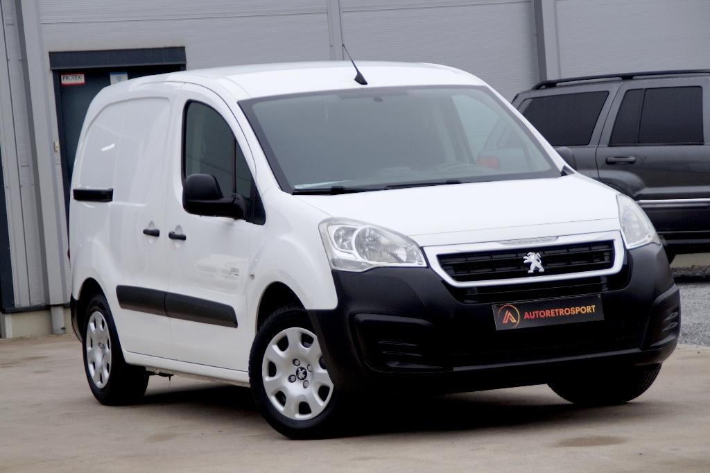 Peugeot Partner 1.6 HDi  3 zitplaatsen _ Automaat _ Garantie, Auto's, 1408 kg, Stof, https://public.car-pass.be/vhr/fefe953e-a441-4e66-a4b9-4b7e3265a084