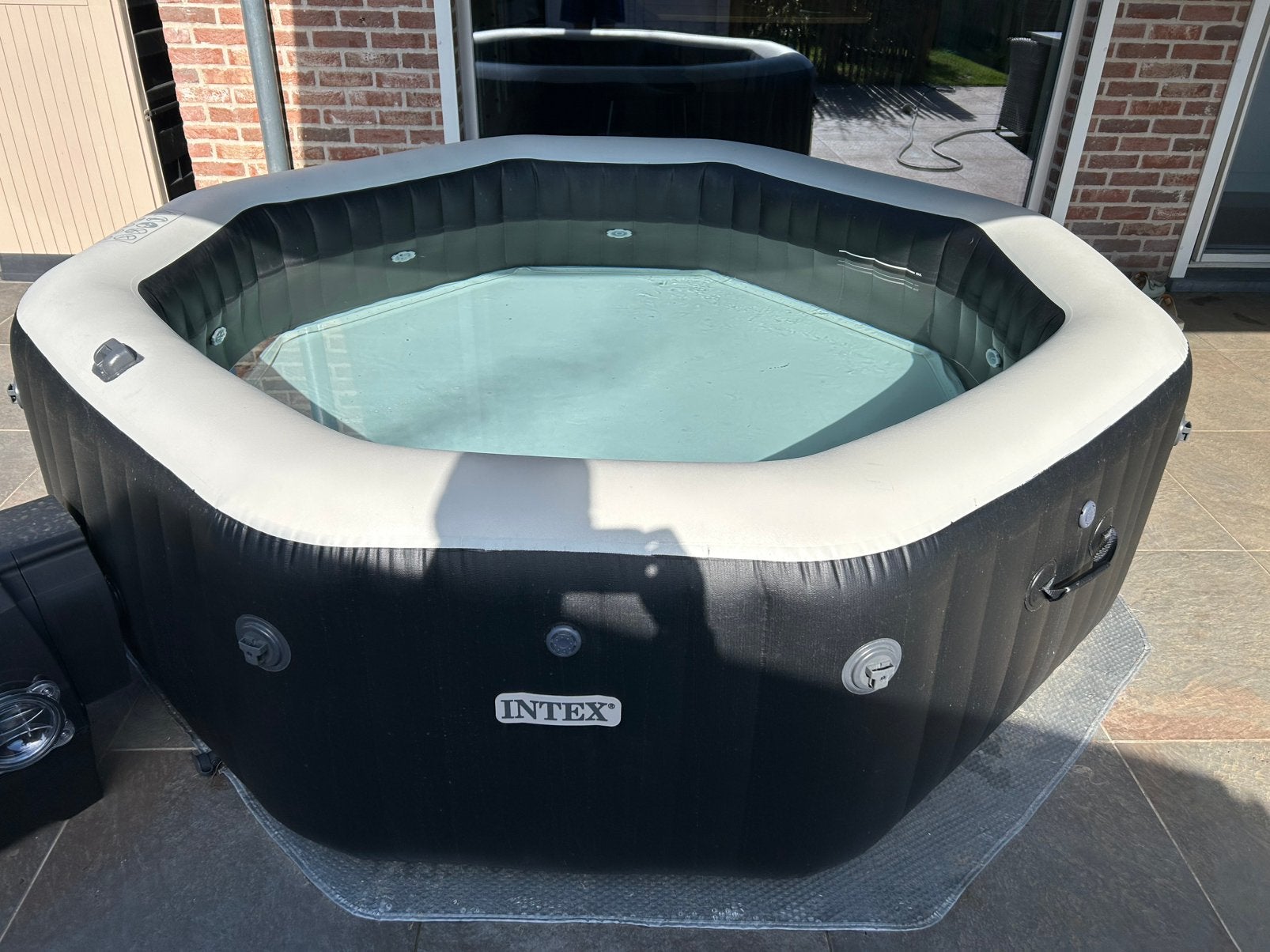Gloednieuwe Intex Deluxe opblaasbare Spa 6 personen, Jardin & Terrasse, Enlèvement, Neuf, Couverture, Gonflable