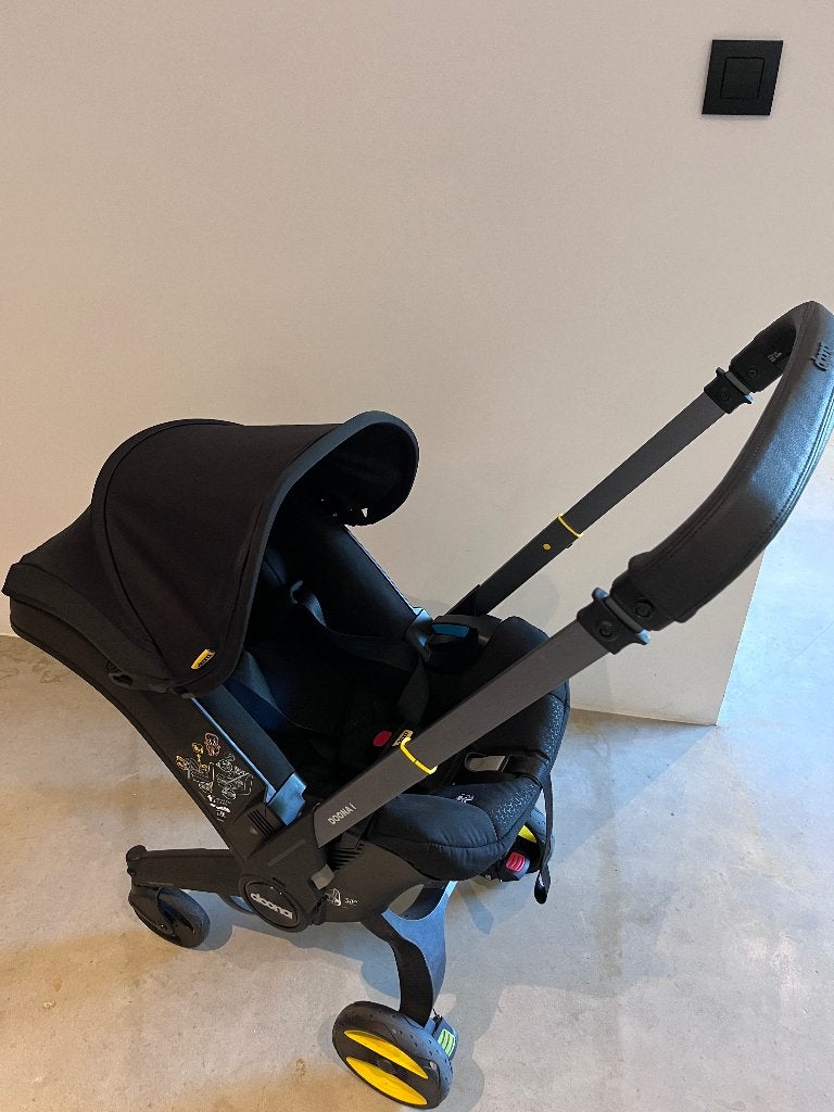 Doona I autostoel/buggy + isofix, Kinderen en Baby's, Autostoeltjes, Gebruikt, Isofix, 0 t/m 13 kg, Ophalen