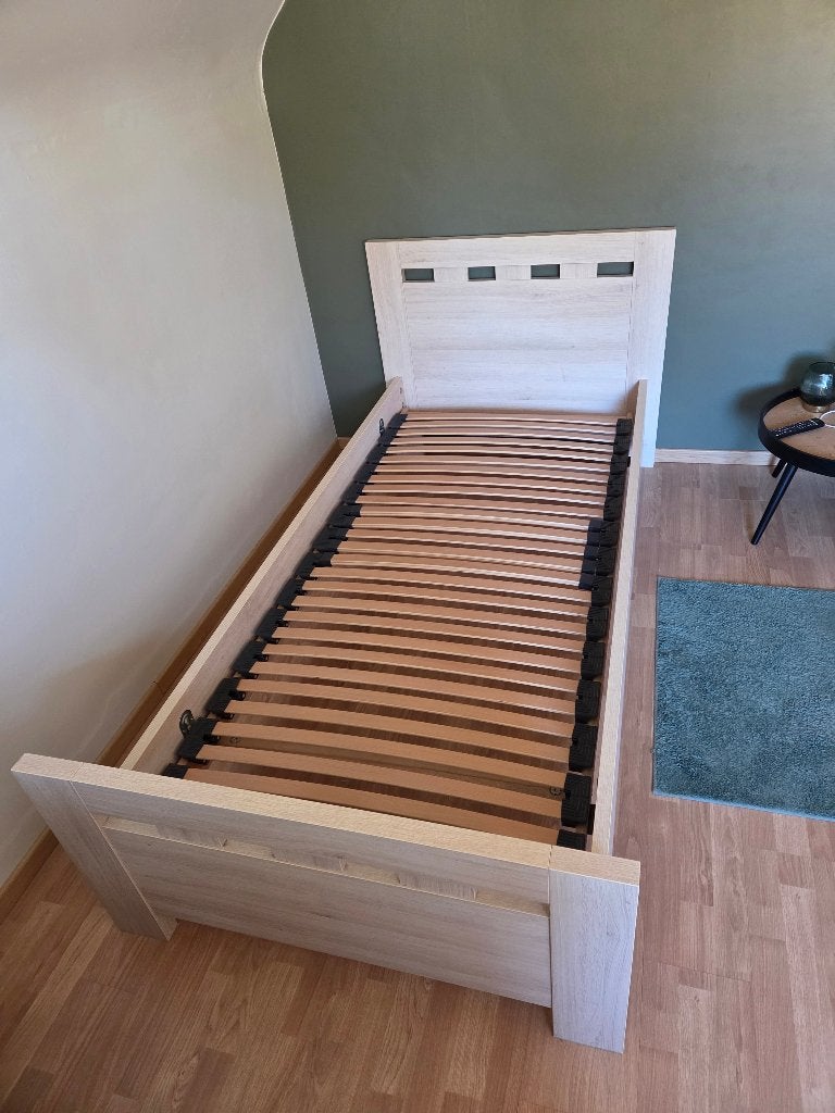 Eenpersoons bed, Huis en Inrichting, Ophalen, Gebruikt, 90 cm, Eenpersoons