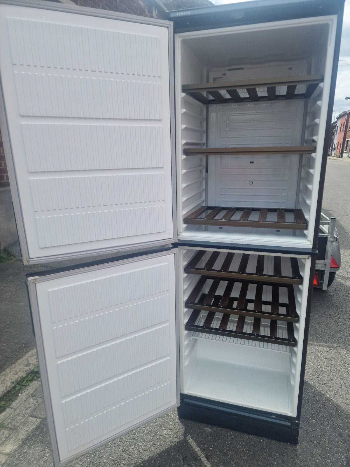 grand frigo a boisson zanker fonctionne bien possible livrer, Electroménager, Classe énergétique A ou plus économe, 160 cm ou plus