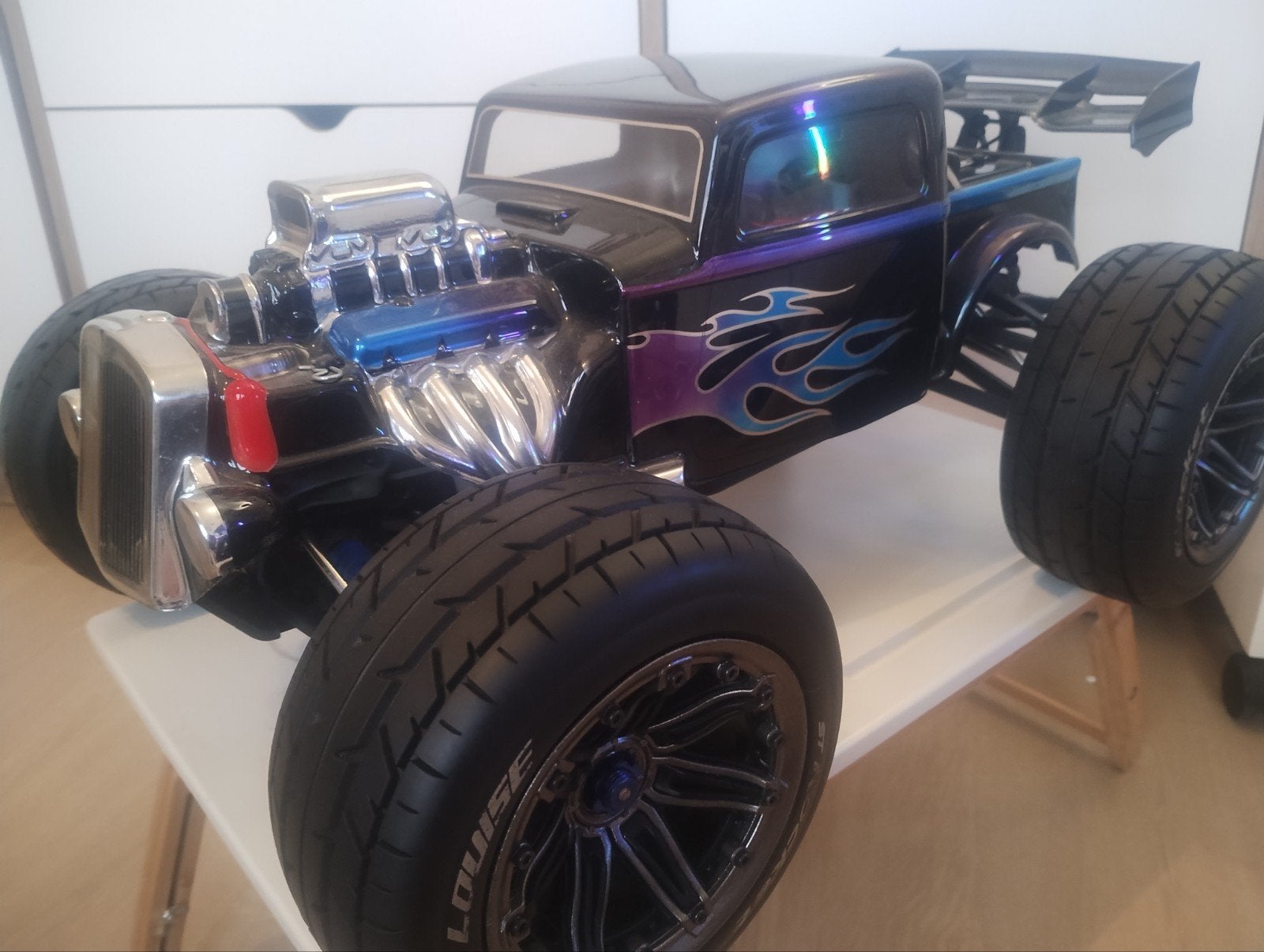 Unique Traxxax E revo 1/8 Traxxax Castle 6s, Hobby & Loisirs créatifs, Modélisme | Radiocommandé & Téléguidé | Voitures, Comme neuf