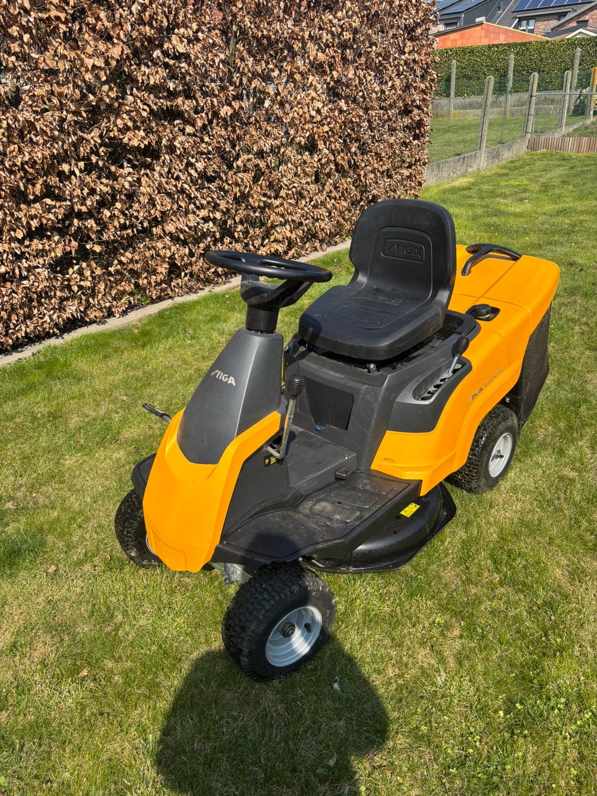 Stiga zitmaaier, Jardin & Terrasse, Tondeuses autoportées, Enlèvement, Utilisé, Démarrage électrique, Moins de 90 cm