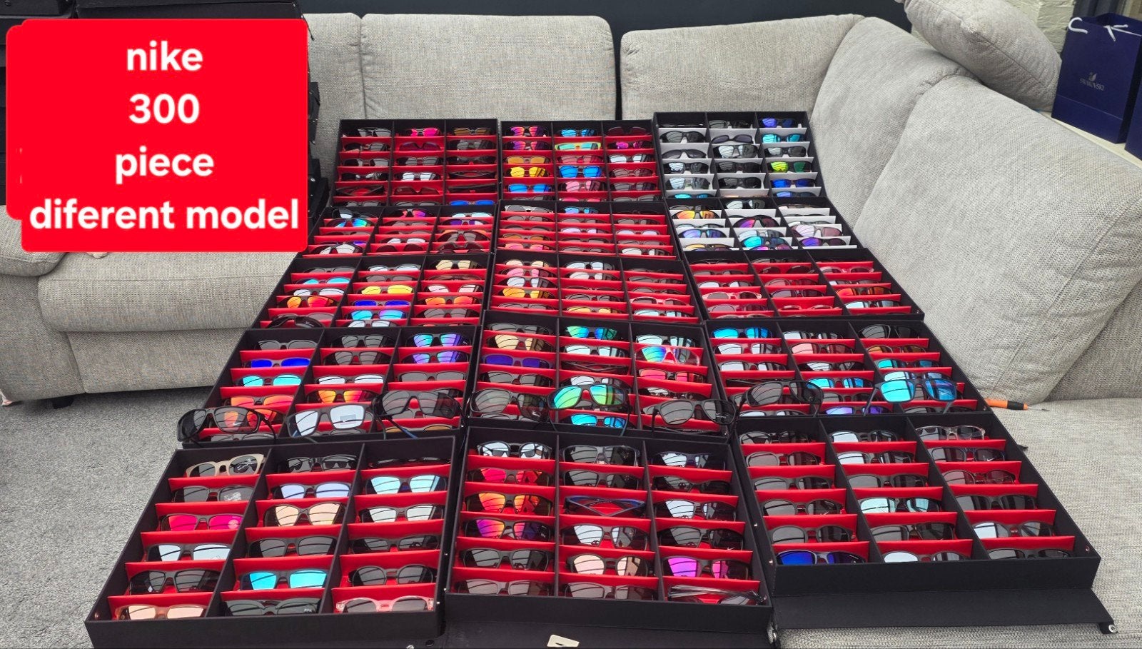 lunettes de soleil Nike 300 piece nouvelle jamais utilisé, Neuf, Autres marques, Autres couleurs, Lunettes de soleil
