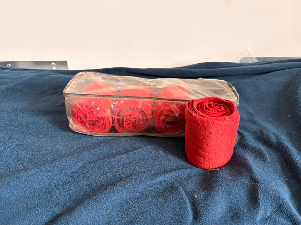 Rode bandages, Dieren en Toebehoren, Ophalen, Gebruikt