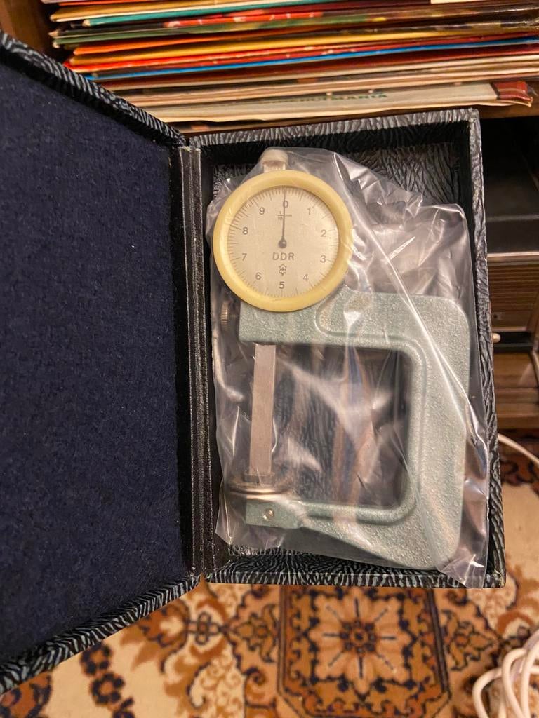 Micrometer, Enlèvement