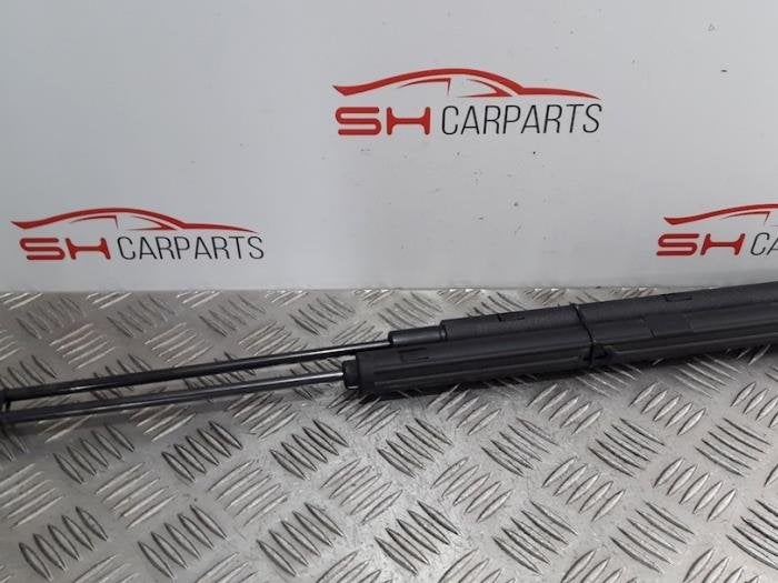Kit amortisseur gaz hayon d'un Mercedes CLK, 3 mois de garantie, Utilisé, -, -