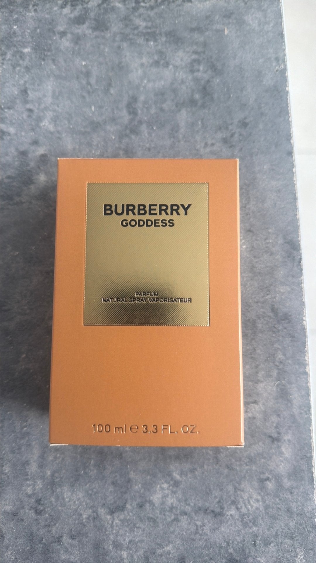 Burberry goddes parfum, Livres, Poèmes & Poésie, Enlèvement, Comme neuf