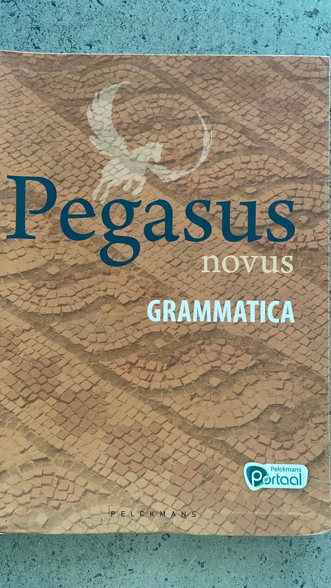 Pegasus novus grammatica pelckmans, Enlèvement, Comme neuf