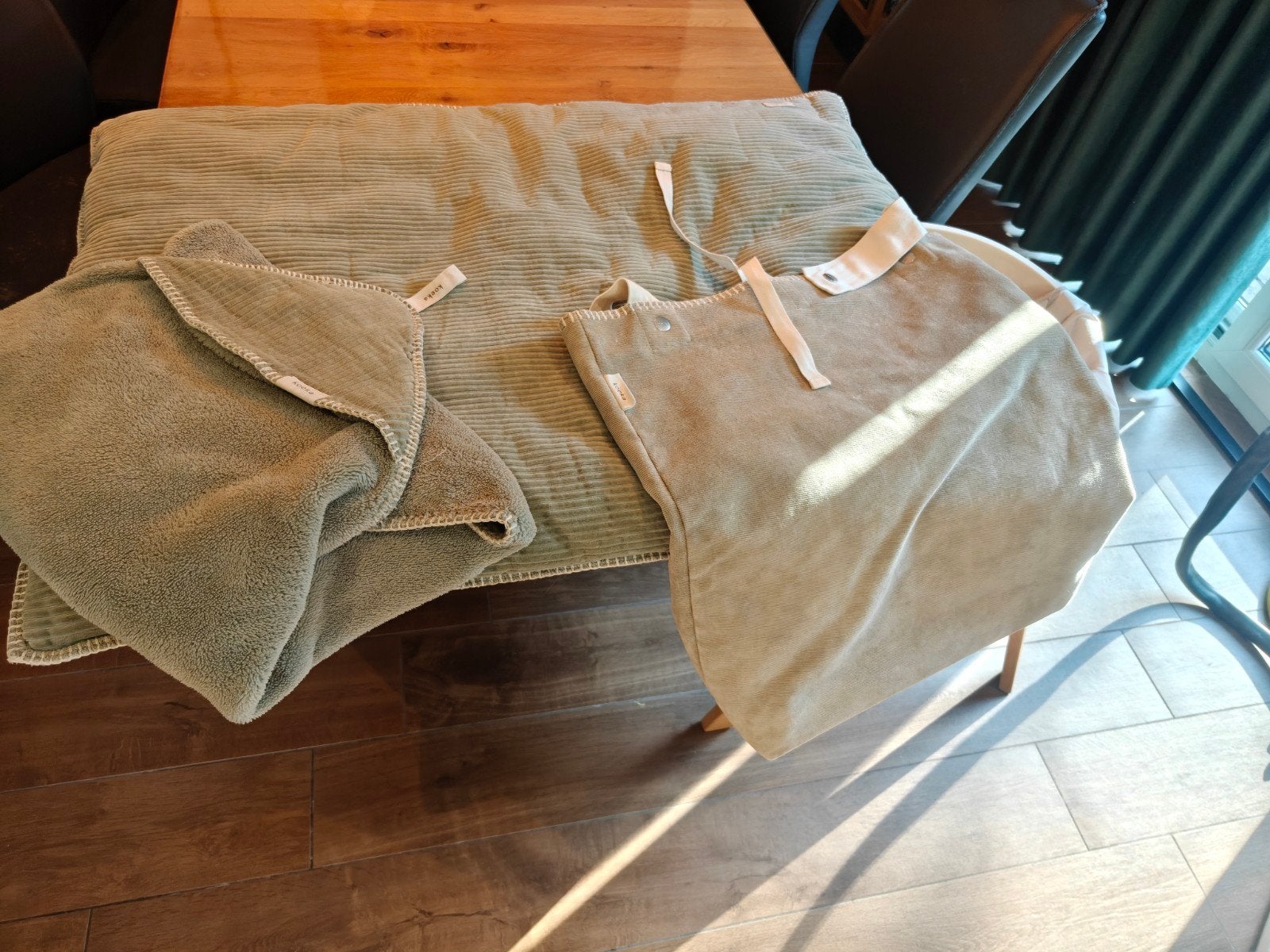 Koeka Vik Set (Boxkleed + Parkopberger + Wikkeldeken), Kinderen en Baby's, Ophalen, Zo goed als nieuw, Rechthoekig, Boxkleed