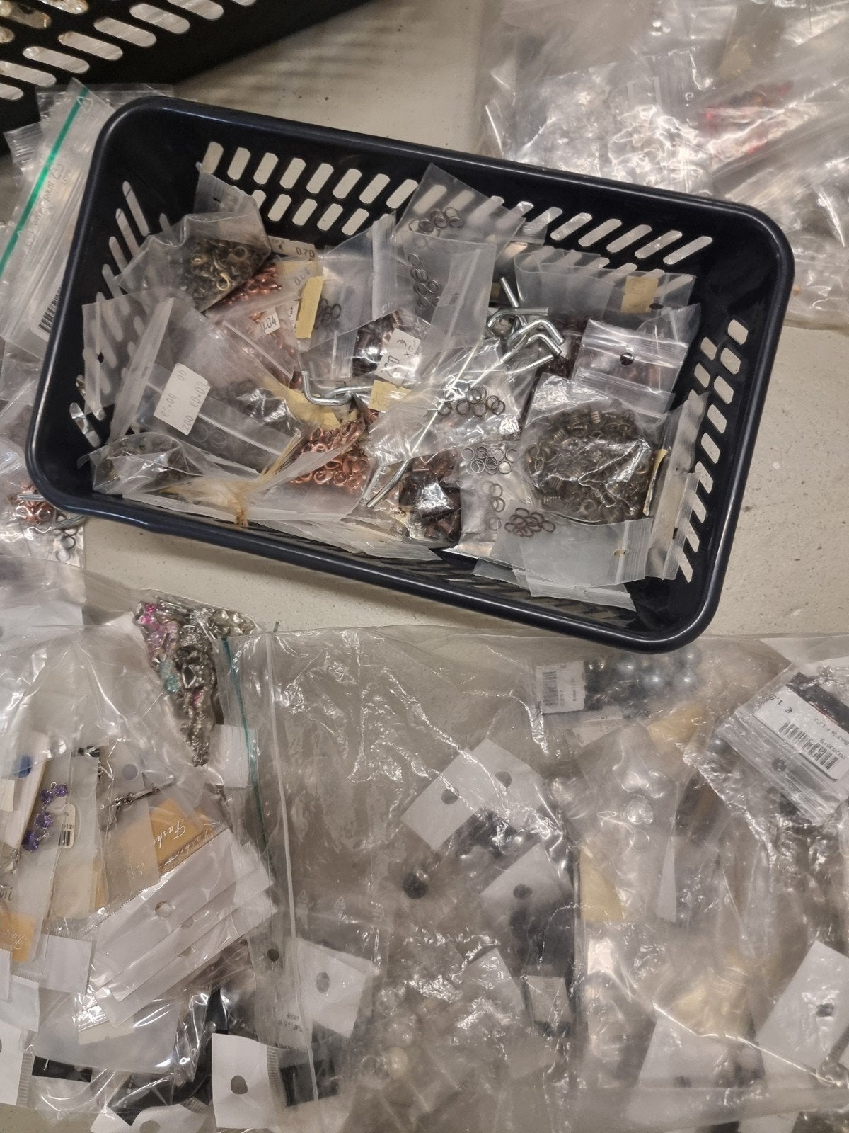 Lot om te knutselen bijouterie sieraden fournituren nieuw, Enlèvement