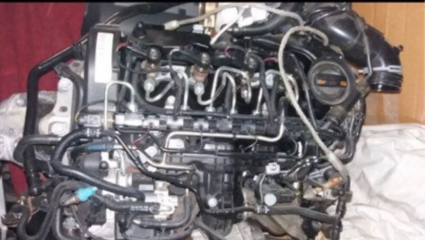 Toute pieces moteur 1.6 tdi 105 CV, Enlèvement ou Envoi, Audi