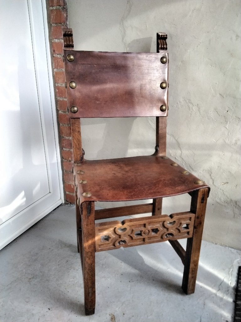 Chaise renaissance espagnole ”freilero”, Enlèvement