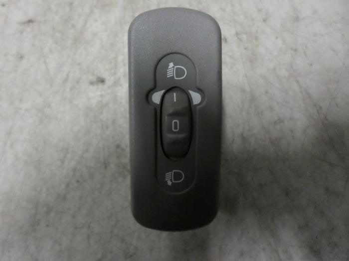 Commutateur phare hauteur réglable d'un Renault Twingo (Twi, Renault, -, 3 mois de garantie, Utilisé