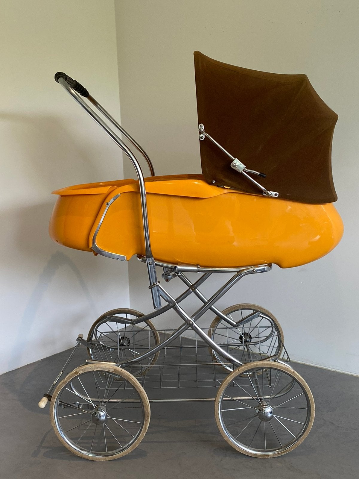 Luigi Colani baby buggy model Cocon design, Enlèvement, Utilisé