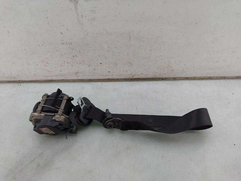 CEINTURE DE SECURITE AVANT GAUCHE Mini Mini (F56), Petuelring 130
80809  München, DE, Mini, Utilisé, Minikundenbetreuung@mini.de