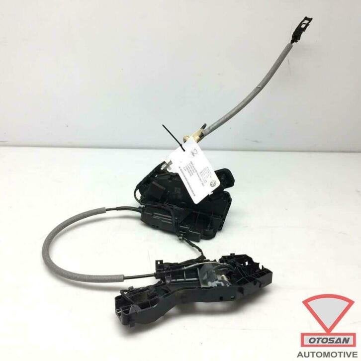 vw passat b8 2017 vag serrure de porte gauche arri re 5ta839, Arrière, Volkswagen, Volkswagen AG, Vw@volkswagen.de