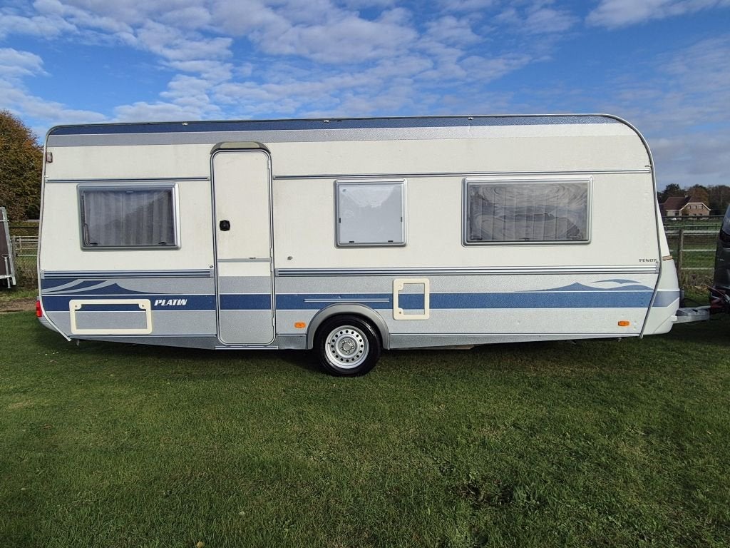 Fendt Platin 560 TRF Fransbed rondzit douche, Caravans en Kamperen, Bedrijf, Rondzit, Fendt