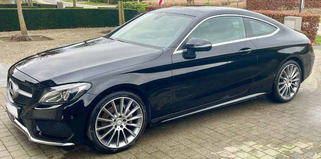 Mercedes 200 C coupé AMG line, Auto's, Dealer onderhouden, Achterwielaandrijving, Zwart, Leder