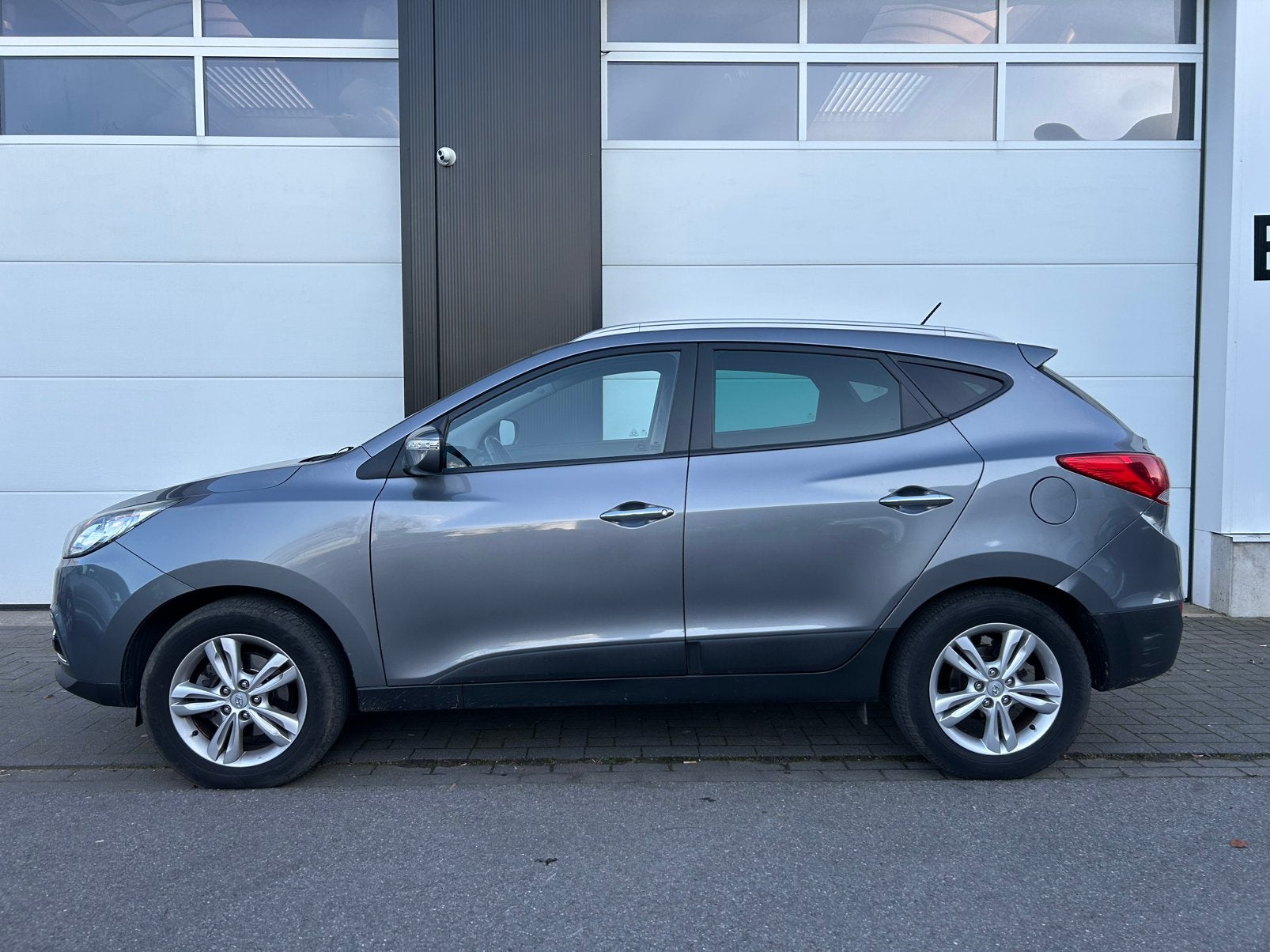 Hyundai IX35 1.6i / 77000km / 1ste eigenaar, Auto's, Zwart, Overige kleuren, Leder, Bedrijf