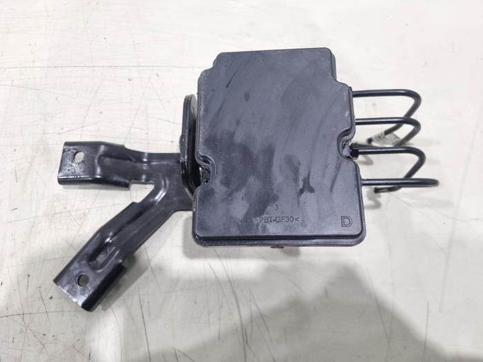Pompe ABS d'un Hyundai Bayon, -, 3 mois de garantie, Utilisé, Hyundai
