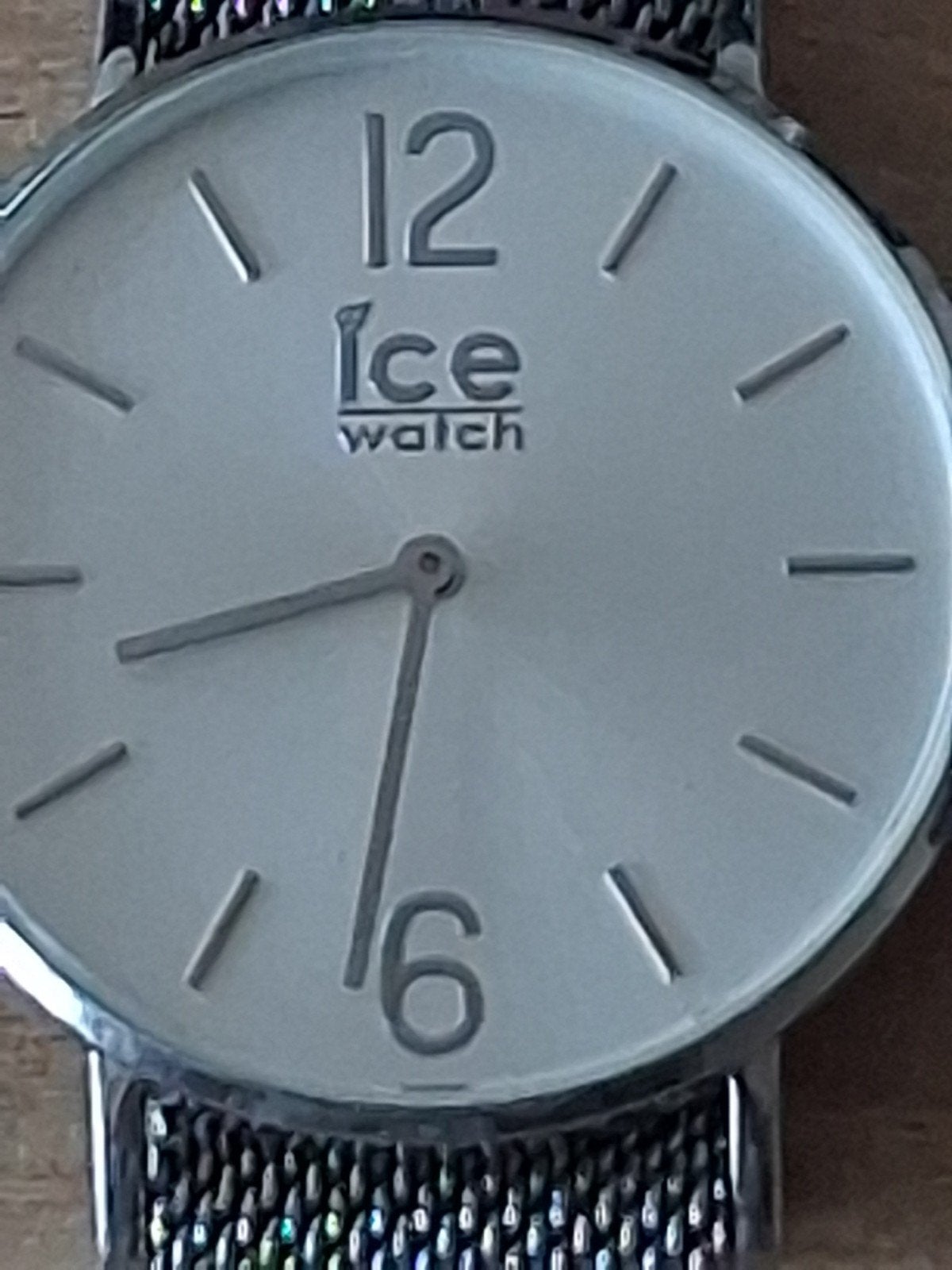 Montre Ice Watch  femme argentée avec bracelet  aimanté, Montre-bracelet, Autres marques, Enlèvement ou Envoi, Acier