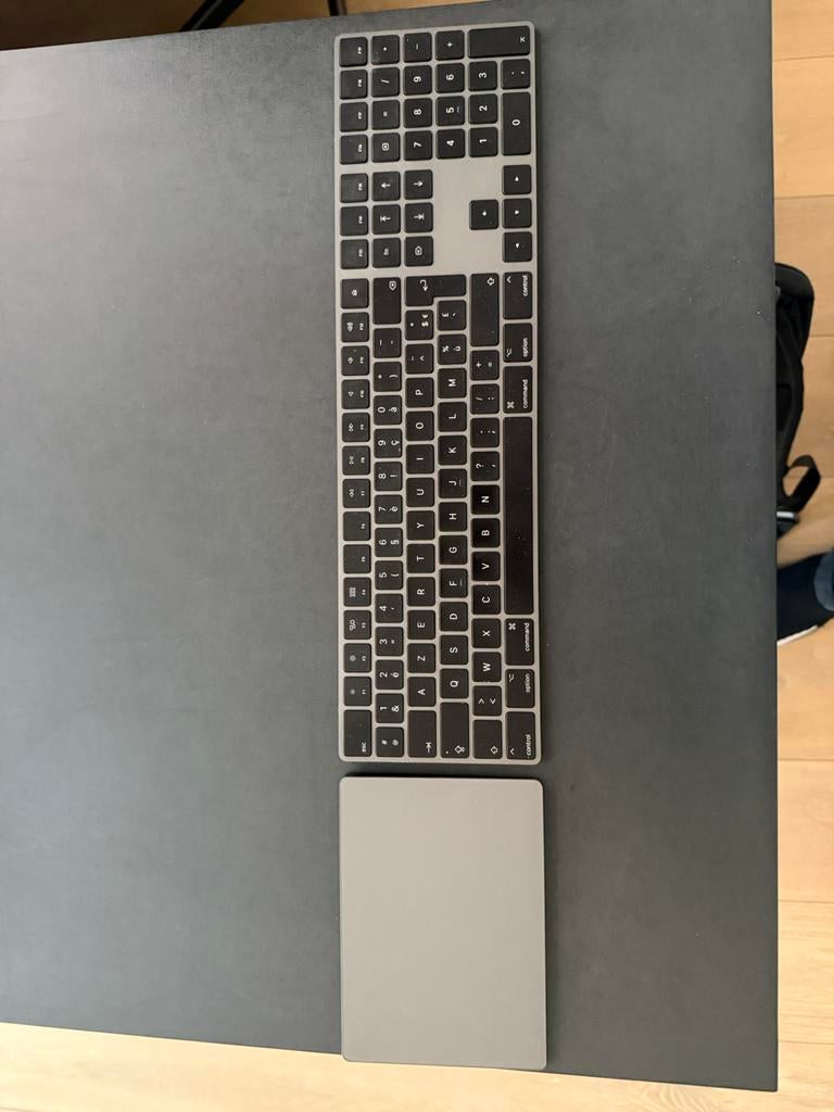 Apple magic keyboard + magic trackpad zwart, Informatique & Logiciels, Enlèvement, Comme neuf