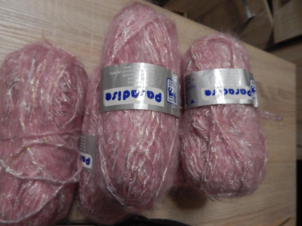 6 BOLLEN   PARADISO  WOL, Ophalen of Verzenden, Nieuw