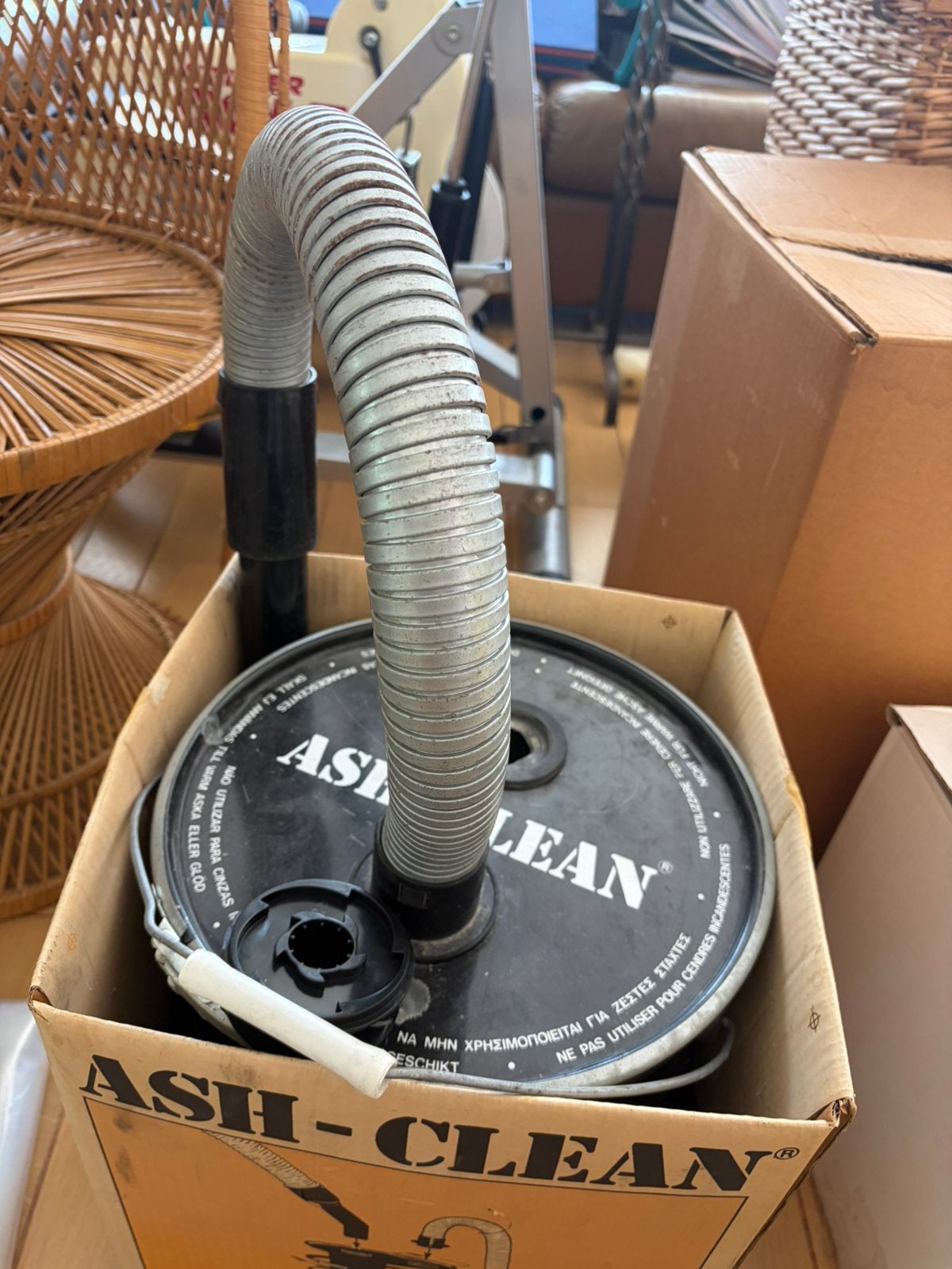 Ash-Clean stofzuiger voor open haard, Ophalen
