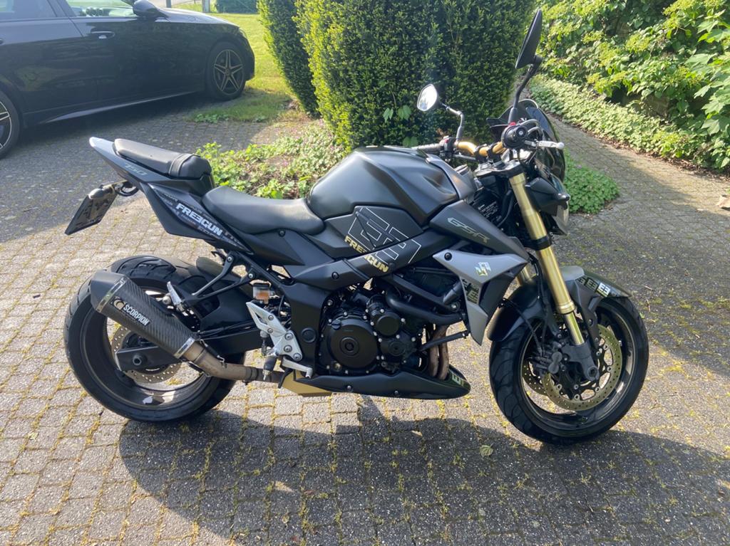 Suzuki freegun 750 gsr, Motos, Motos | Suzuki, Permis Moto A, 750 cm³, Occasion, Plus de 35 kW