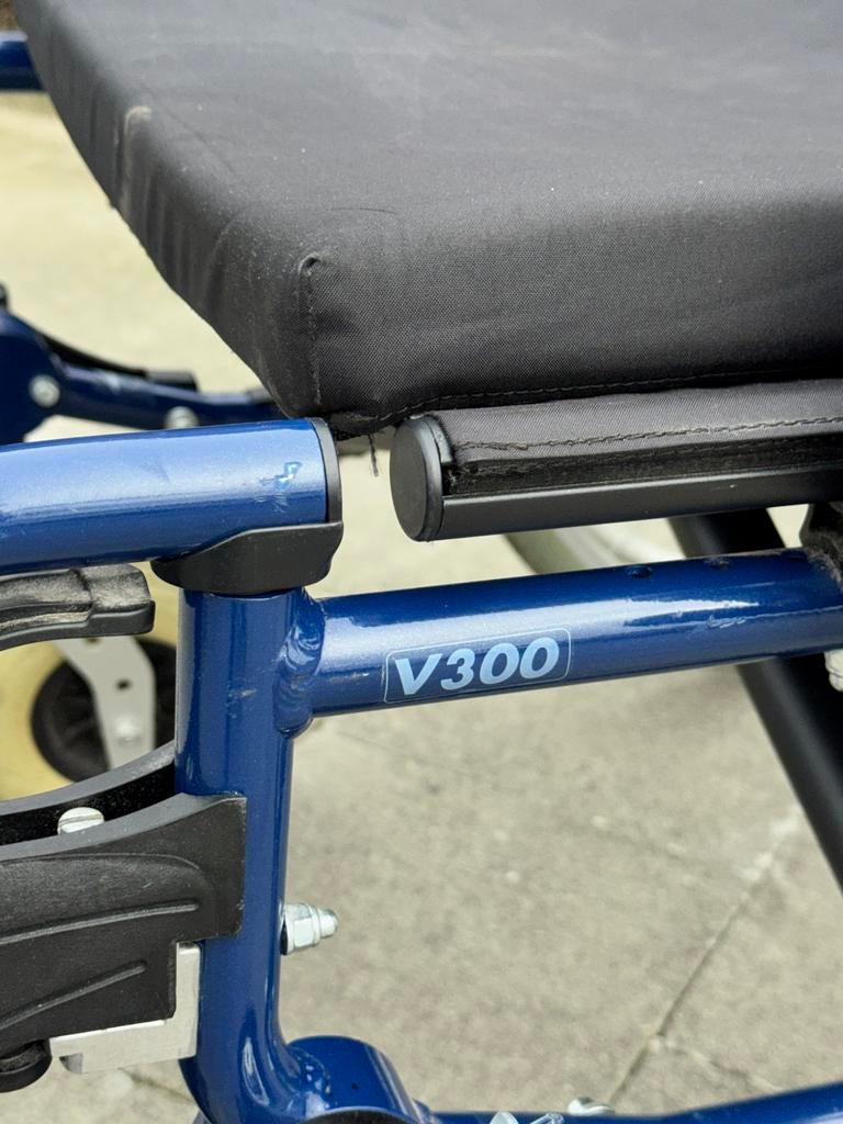 Empulse R20 – Aide à la poussée + fauteuil Vermeiren V300, Enlèvement ou Envoi, Pliant, Comme neuf, Fauteuil roulant électrique