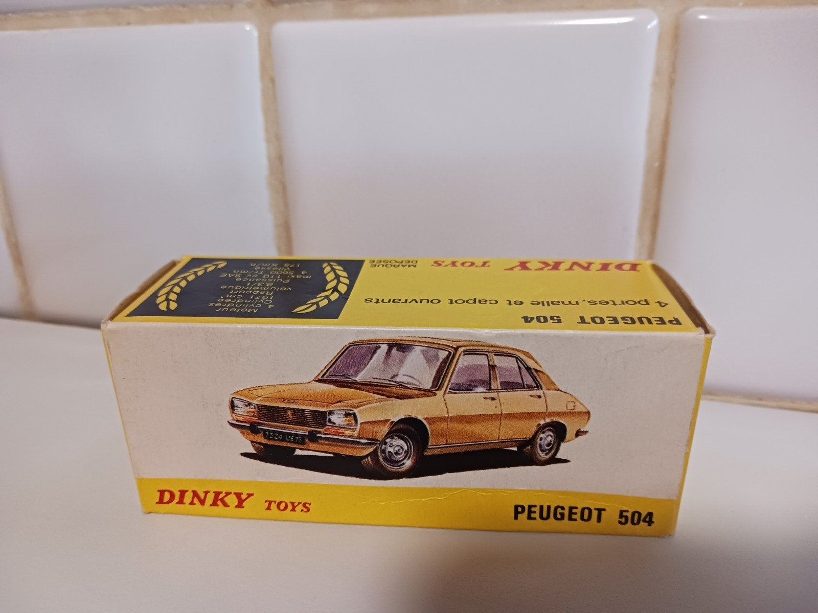 DINKY TOYS.  leeg doosje. PEUGEOT  504, Hobby en Vrije tijd, Modelauto's | 1:43, Ophalen of Verzenden, Dinky Toys
