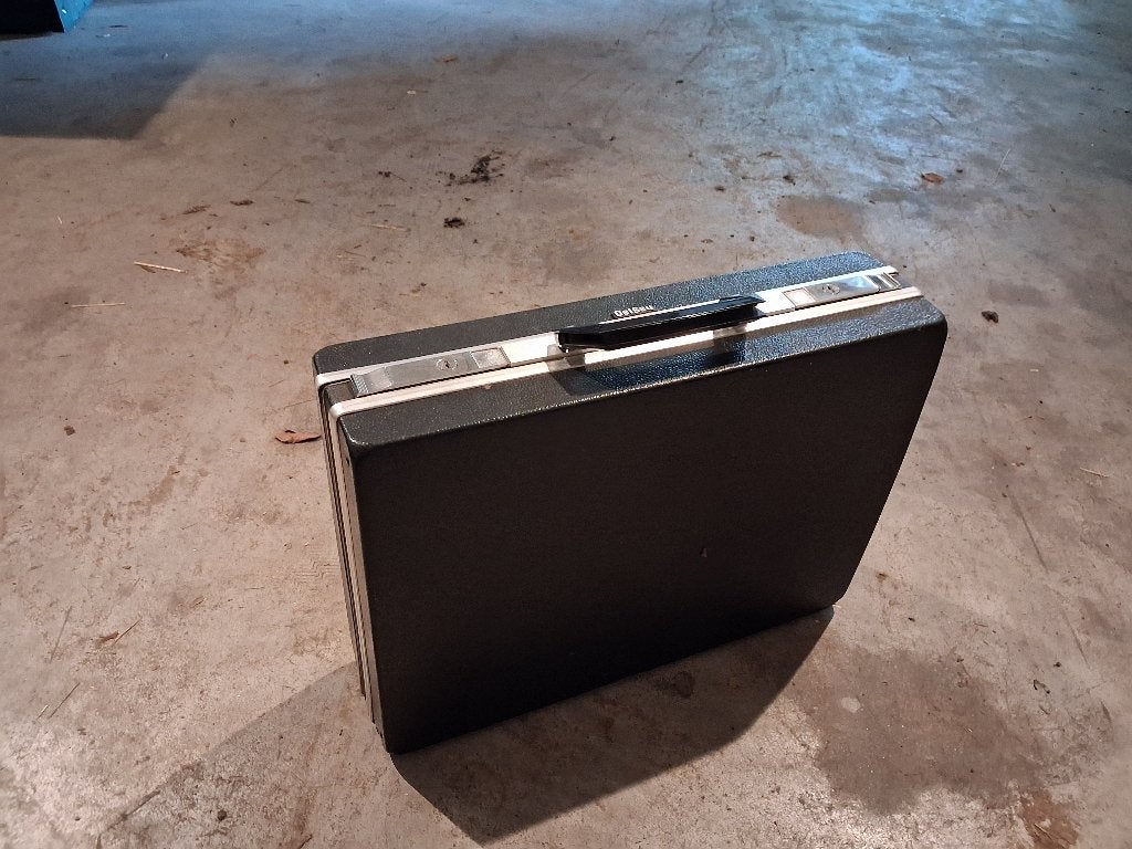 attaché case, 30 à 40 cm, Comme neuf, Enlèvement, 40 à 50 cm