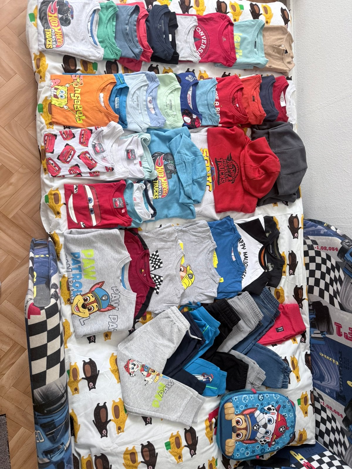 pour un garçon taille 104, Enfants & Bébés, Enlèvement, Comme neuf, Garçon
