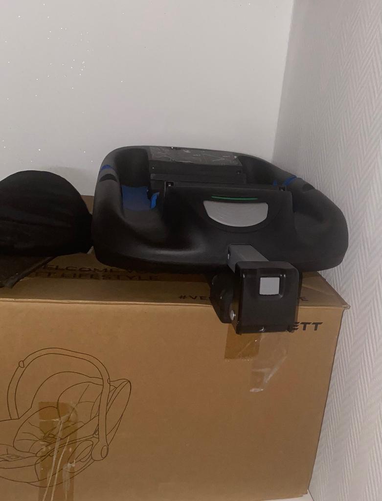 Poussette Velvett 3 in 1 Kinderwagen - Kobaltblue, Kinderen en Baby's, Kinderwagens en Combinaties, Ophalen, Zo goed als nieuw