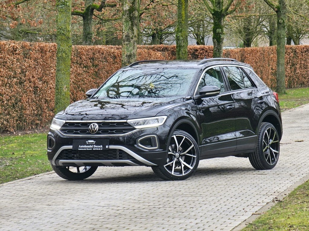 Volkswagen t-roc 1.0TSI LIFE BUSINESS | CAMERA | BTW, Stof, Parkeerassistent, Zwart, Bedrijf