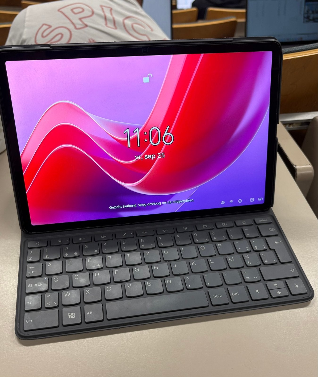 Lenovo Tab K11 - 128GB (met AZERTY-toetsenbord, hoes, pen), Computers en Software, 11 inch, Ophalen of Verzenden, Zo goed als nieuw