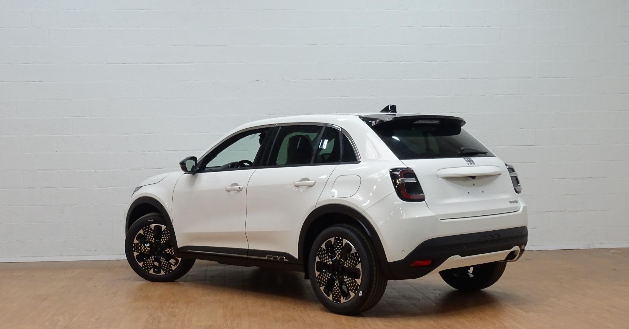 Fiat 600 1.2 Hybrid 136cv DCT La Prima (automatique), Autos, 145 ch, Achat, Entreprise, 109 g/km