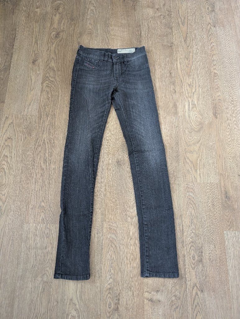 diesel jeans dames maat W24 grijs, Kleding | Dames, Ophalen, Overige jeansmaten, Diesel, Grijs