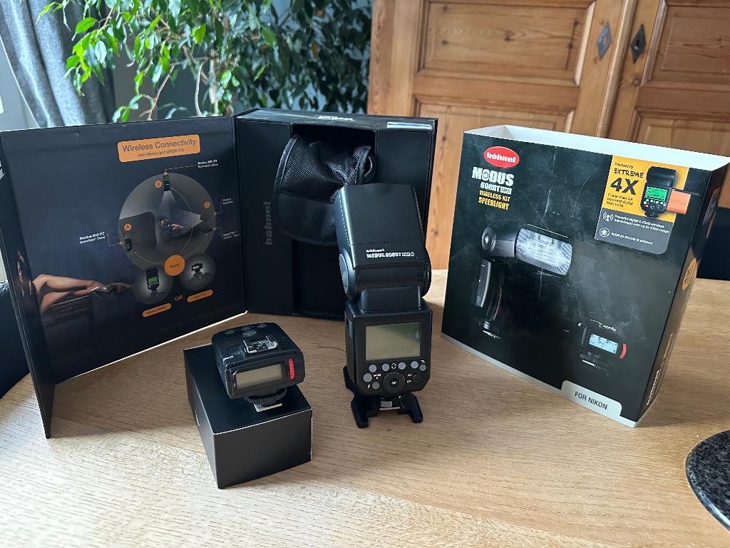 Hahnel flits Modus 600RT KIT voor Nikon, Audio, Tv en Foto, Foto | Flitsers, Ophalen of Verzenden, Zo goed als nieuw, Nikon, Kantelbaar