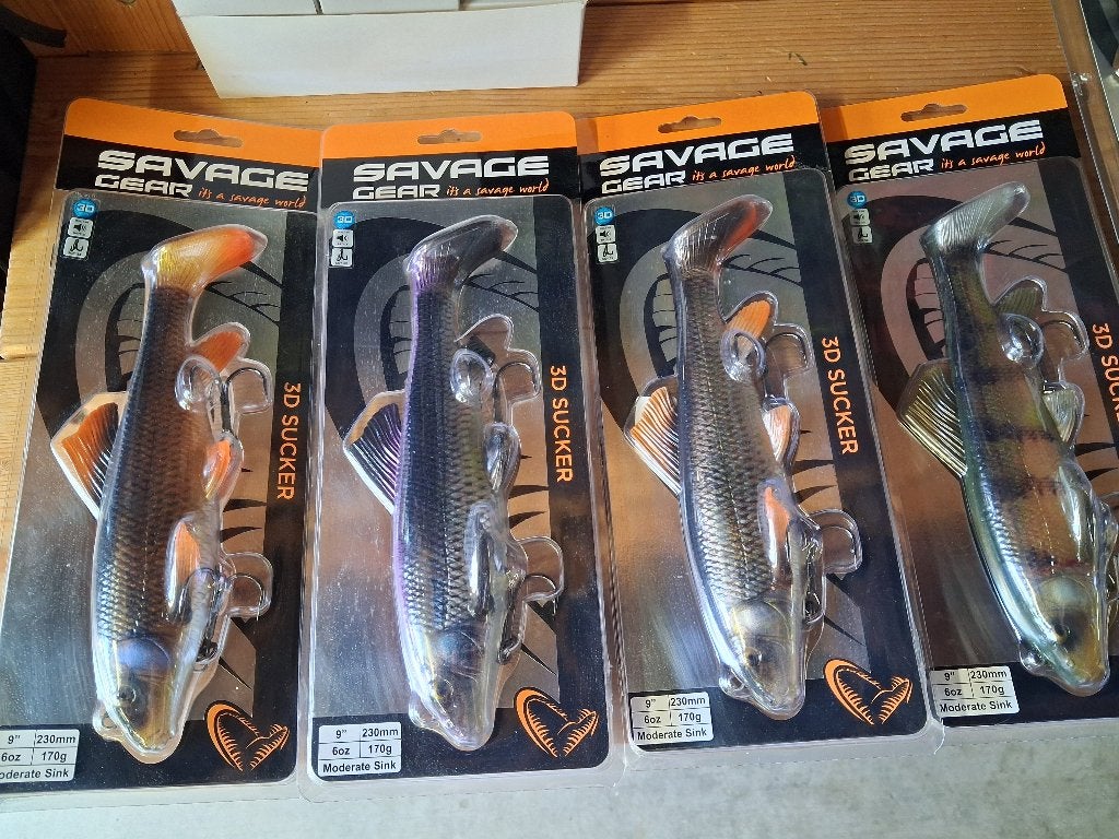 3D Sucker (Savage Gear) 23cm/170g....Moderate Sinking, Watersport en Boten, Hengelsport | Roofvissen, Ophalen of Verzenden, Nieuw