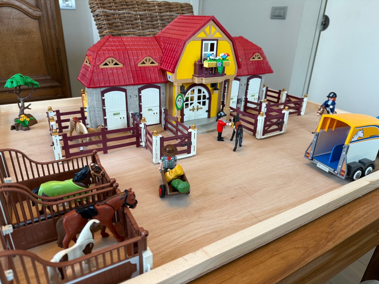 Playmobil paardenmanege, Ophalen, Gebruikt
