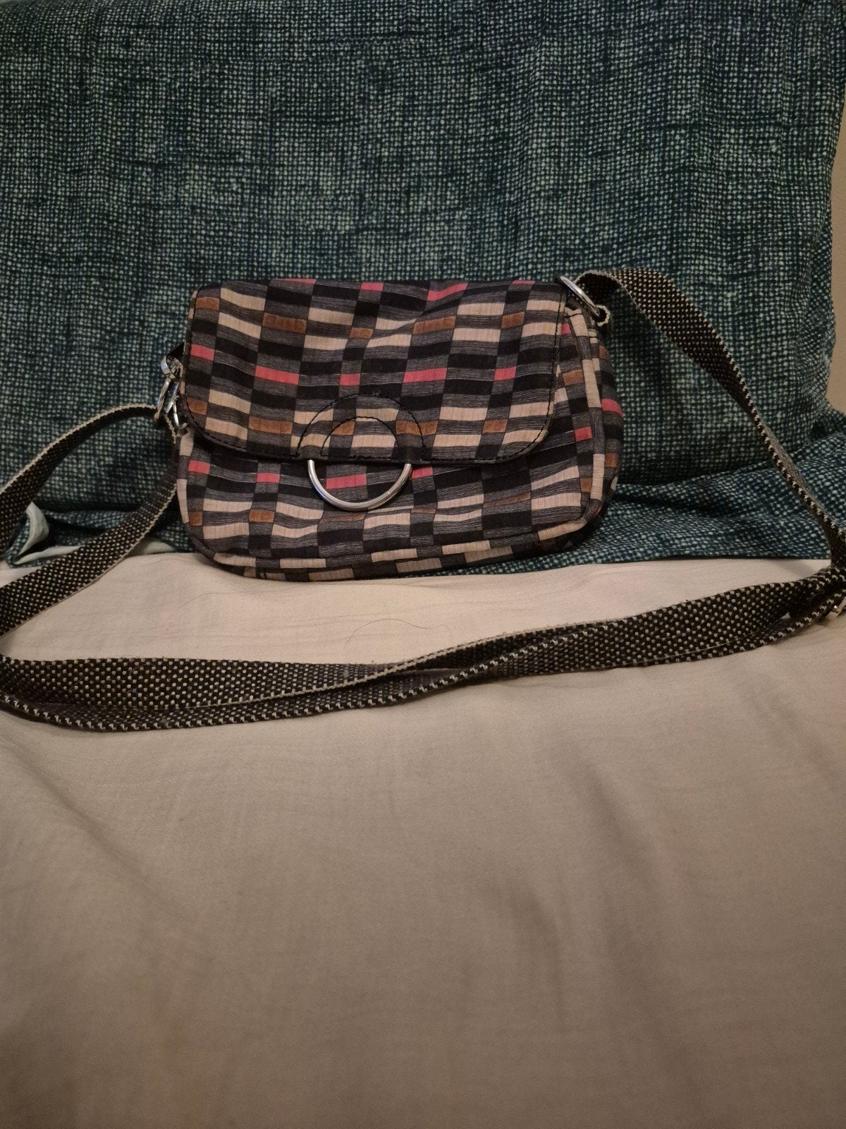 Kipling schoudertas, Bijoux, Sacs & Beauté, Sacs | Sacs Femme, Enlèvement ou Envoi