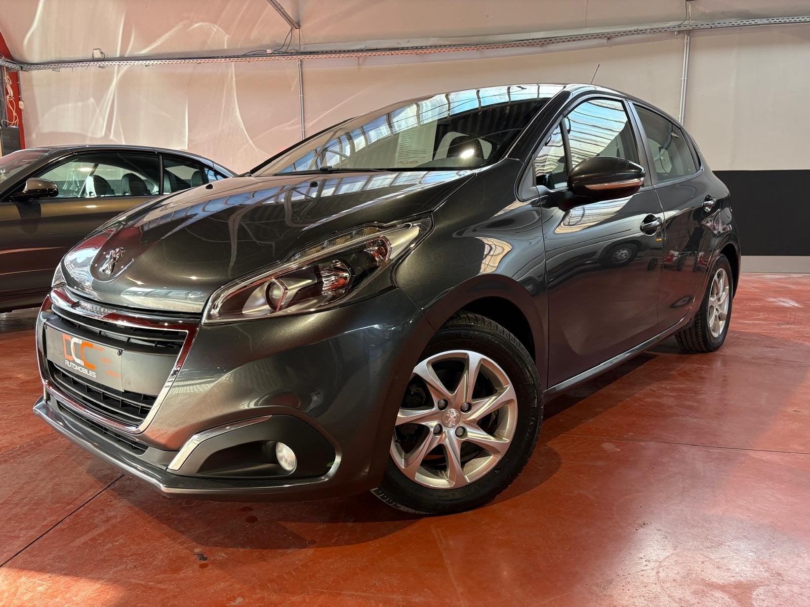 PEUGEOT 208 HDi - Garantie 12 mois, Achat, Boîte manuelle, Diesel, Particulier