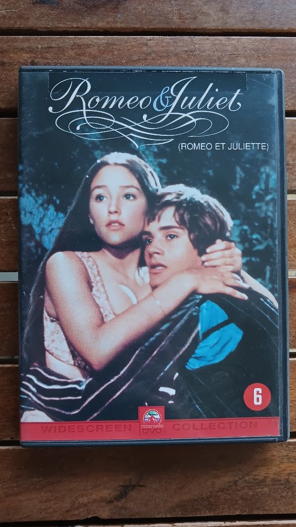 )))  Roméo et Juliette  //  Franco Zeffirelli   (((, CD & DVD, À partir de 6 ans, Anglais, Enlèvement ou Envoi, Comme neuf