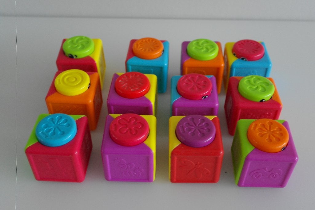12 blocs « Peekaboo Blocks » contextuels Fisher Price I, Enlèvement ou Envoi, Comme neuf