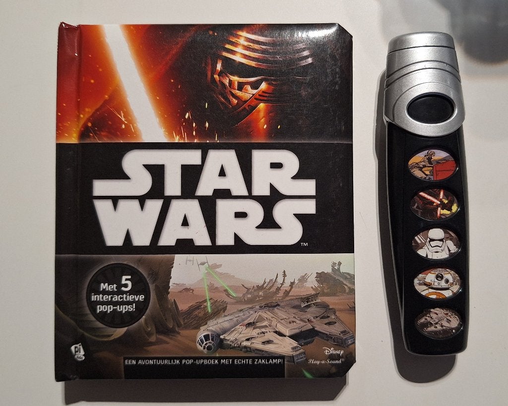 Star Wars: Episode VII - The Force Awakens pop-upboek, Ophalen of Verzenden, Zo goed als nieuw